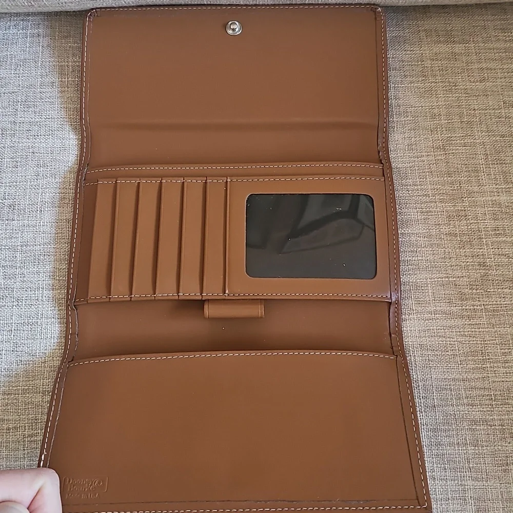 Dooney & Bourke Panama Collection Tri-fold Snap Wallet - Picture 6 of 8